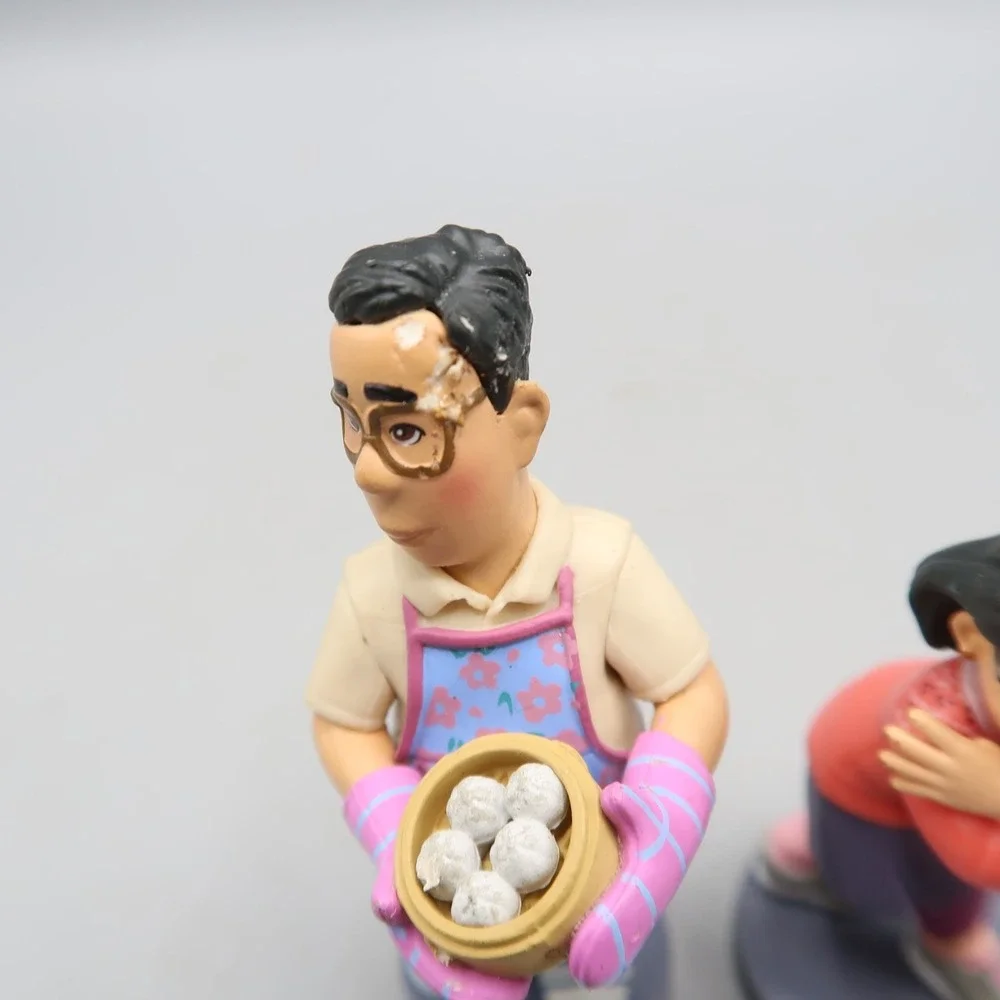 Disney  Pixar Turning Red Jin Lee & Mei PVC Cake Topper Toy Figure